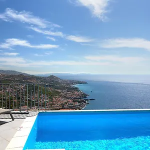 Peak A Boo Private Heated Pool And Private Parking , Camara de Lobos Portugal